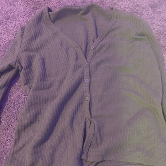 Green Button-Up Cardigan - Picture 3 of 3